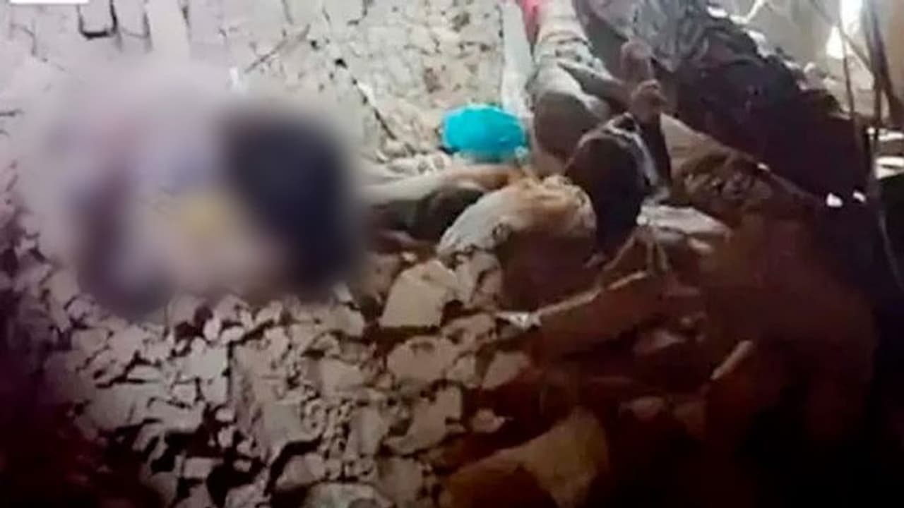 छत्तीसगढ़ के कांकेर में घर की दीवार गिरने से परिवार के 5 लोगों की मौत