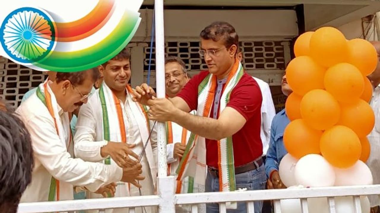 ৭৫তম স্বাধীনতা দিবস পূর্তি, ইডেনে পতাকা উত্তোলন করলেন সৌরভ গঙ্গোপাধ্যায় ৭৫তম স্বাধীনতা দিবস পূর্তি, ইডেনে পতাকা উত্তোলন করলেন সৌরভ গঙ্গোপাধ্যায়