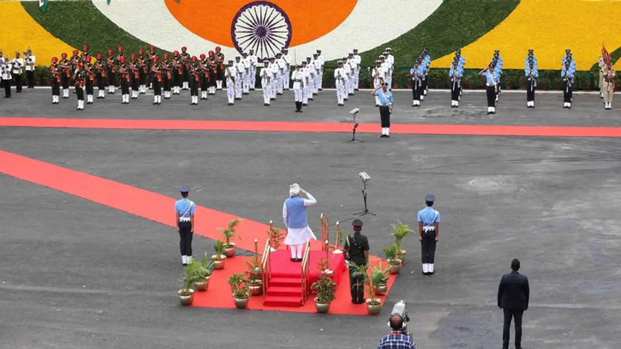 77ನೇ ಸ್ವಾತಂತ್ರ್ಯ ದಿನಾಚರಿಸಿ ನಿದ್ರಿಸುವಂತಿಲ್ಲ, ನೆಮ್ಮದಿಯ ನಾಳೆಗಾಗಿ ಸಾಕಷ್ಟು ದೂರ ಸಾಗಬೇಕಿದೆ ಭಾರತ! 77ನೇ ಸ್ವಾತಂತ್ರ್ಯ ದಿನಾಚರಿಸಿ ನಿದ್ರಿಸುವಂತಿಲ್ಲ, ನೆಮ್ಮದಿಯ ನಾಳೆಗಾಗಿ ಸಾಕಷ್ಟು ದೂರ ಸಾಗಬೇಕಿದೆ ಭಾರತ!