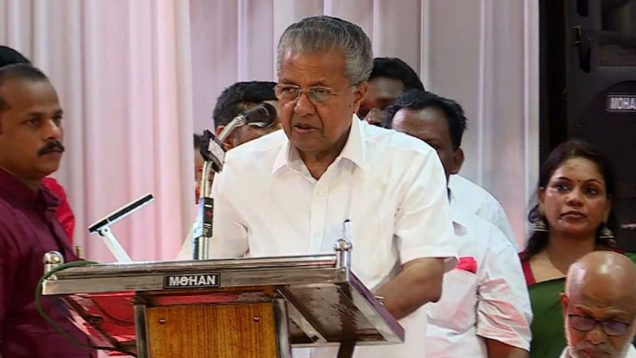 ഫെഡറലിസം അട്ടിമറിക്കപ്പെടുന്നു, സംസ്ഥാനങ്ങളെ കേന്ദ്ര സർക്കാർ കാഴ്ചക്കാരാക്കുന്നെന്നും മുഖ്യമന്ത്രി