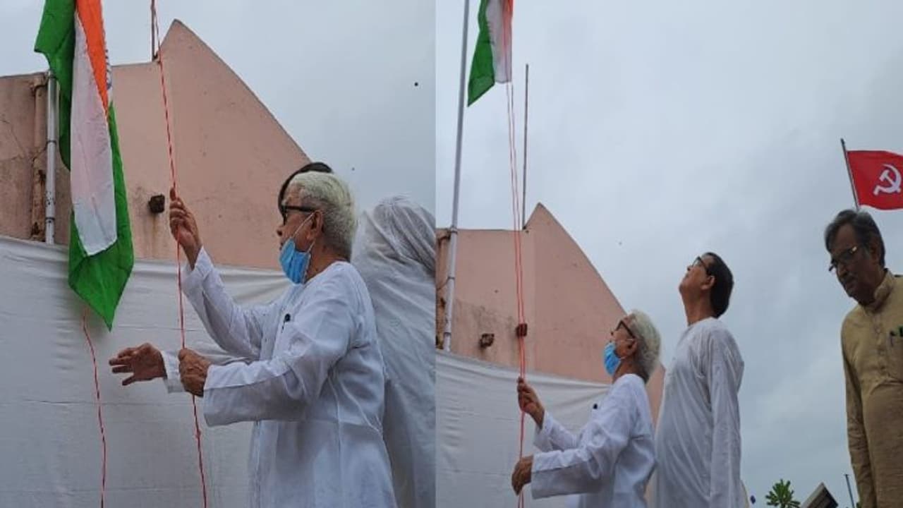 যার ঘরই নেই, সে কোথায় পতাকা লাগাবে: প্রধানমন্ত্রীর উদ্দেশ্যে প্রশ্ন বিমান বসুর যার ঘরই নেই, সে কোথায় পতাকা লাগাবে: প্রধানমন্ত্রীর উদ্দেশ্যে প্রশ্ন বিমান বসুর