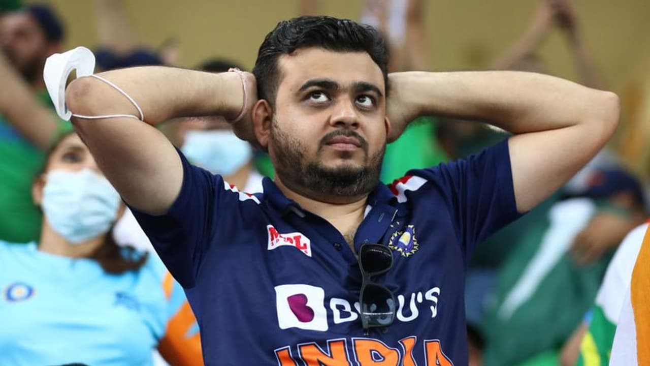 ഏഷ്യാ കപ്പ്: ഇന്ത്യ പാക് മത്സരത്തിന്‍റെ ടിക്കറ്റിനായി ആരാധകരുടെ കൂട്ടപ്പൊരിച്ചില്‍, വെബ്സൈറ്റ് പണിമുടക്കി