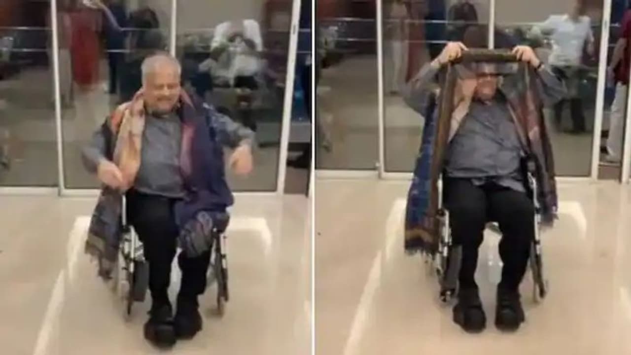 Rakesh Jhunjhunwala: చనిపోయే ముందు వీల్ చైర్ లో ఐశ్వర్యారాయ్ కజ్రారే పాటకు స్టెప్పులు వేసిన రాకేష్.. Rakesh Jhunjhunwala: చనిపోయే ముందు వీల్ చైర్ లో ఐశ్వర్యారాయ్ కజ్రారే పాటకు స్టెప్పులు వేసిన రాకేష్..