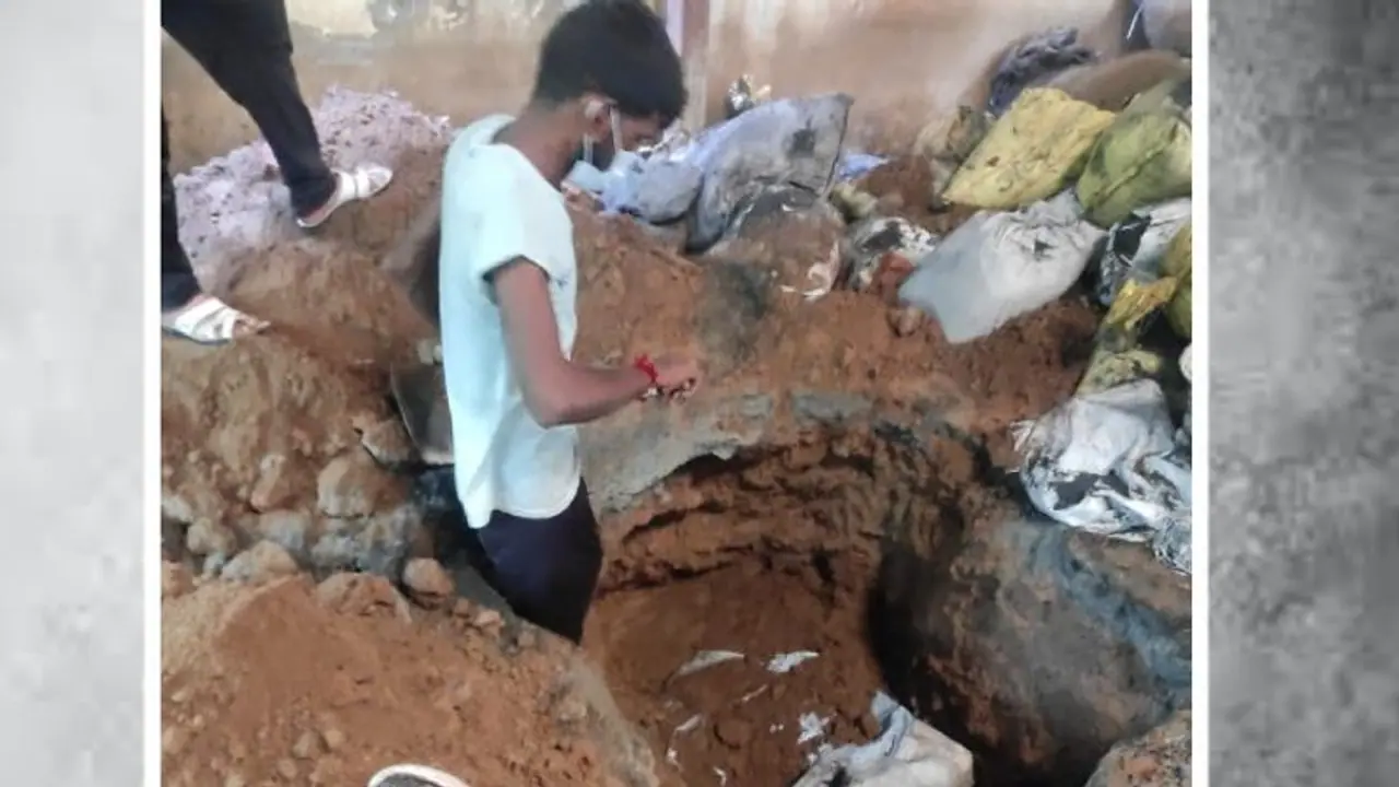 SHOCKING: जिससे वसूली करने गया उसी ने मारकर 4 फीट के गढ्ढे में गाड़ दिया, ऊपर से बना दिया फर्श SHOCKING: जिससे वसूली करने गया उसी ने मारकर 4 फीट के गढ्ढे में गाड़ दिया, ऊपर से बना दिया फर्श