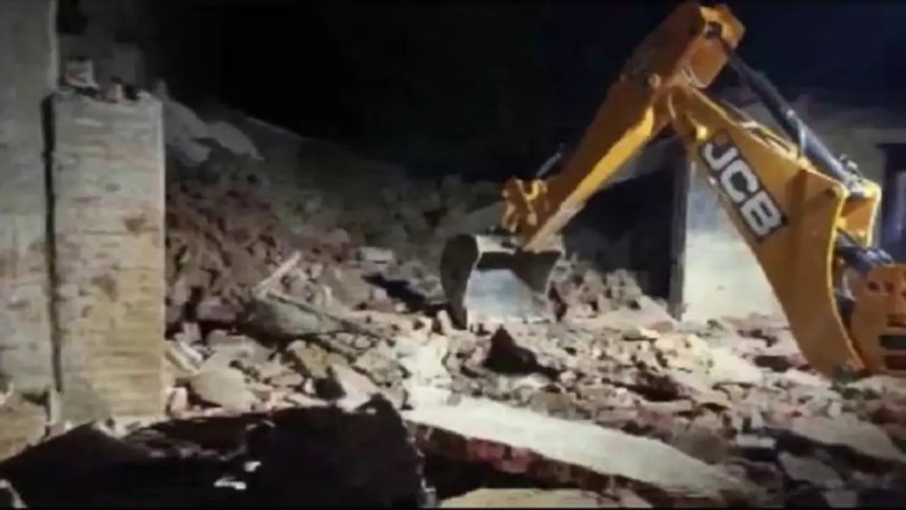 ಅಲ್ ಖೈದಾ ಉಗ್ರ ಸಂಘಟನೆ ಜೊತೆಗೆ ಸಂಪರ್ಕ: ಮತ್ತೊಂದು ಮದರಸಾ ನೆಲಸಮ..!