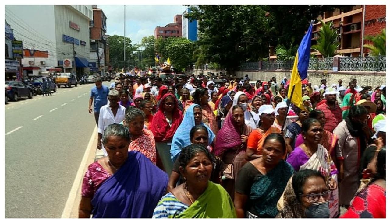 തിരുവനന്തപുരത്തെ മത്സ്യത്തൊഴിലാളികളുടെ സമരം, ചര്‍ച്ചയ്ക്ക് തയ്യാറെന്ന് സര്‍ക്കാര്‍