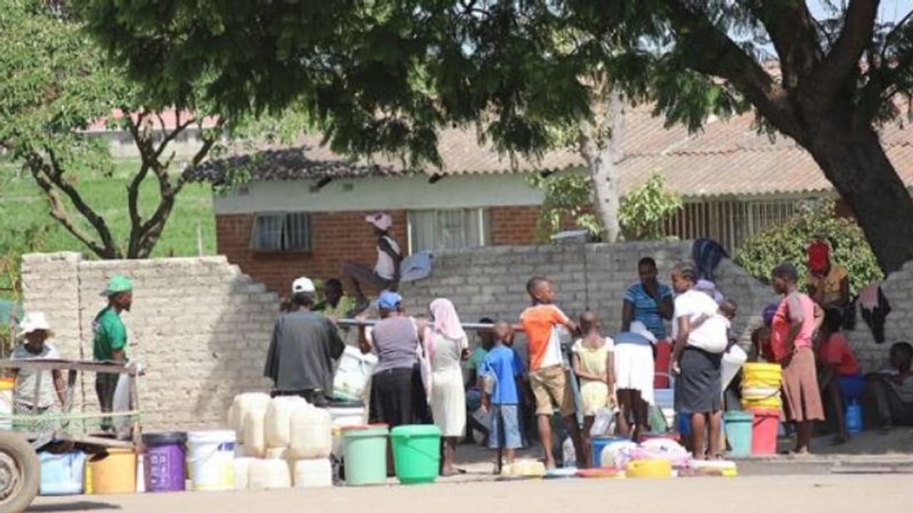 జింబాబ్వేలో నీటి కొరత.. బాత్‌రూముల్లో జలకాలాటలు వద్దన్న బీసీసీఐ.. రాహుల్ అండ్ కో‌ కు కీలక సూచన