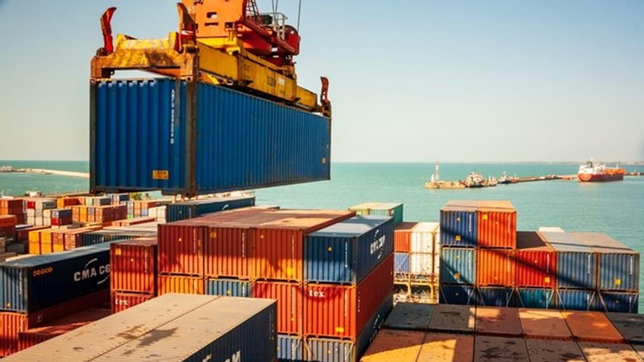 নজড়দারি করছে চিনা 'গুপ্তচর' জাহাজ! সঙ্কটে দেশের ক্ষেপণাস্ত্র থেকে পরমাণু গবেষণা কেন্দ্র? নজড়দারি করছে চিনা 'গুপ্তচর' জাহাজ! সঙ্কটে দেশের ক্ষেপণাস্ত্র থেকে পরমাণু গবেষণা কেন্দ্র?