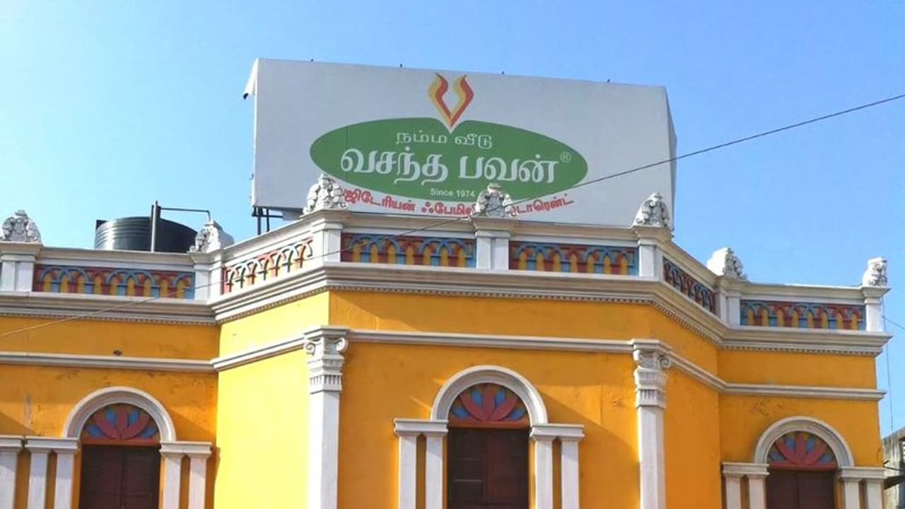 Chennai woman complains of finding worm in her food; files complaint with food safety department