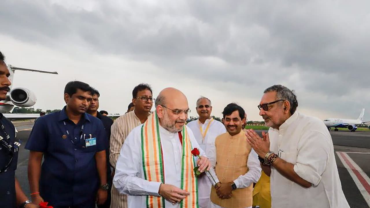 बिहार में सत्ता से दूर हुई BJP तो शुरू हुआ मंथन, शाह नड्डा की राज्य के सीनियर लीडर्स संग मीटिंग बिहार में सत्ता से दूर हुई BJP तो शुरू हुआ मंथन, शाह नड्डा की राज्य के सीनियर लीडर्स संग मीटिंग