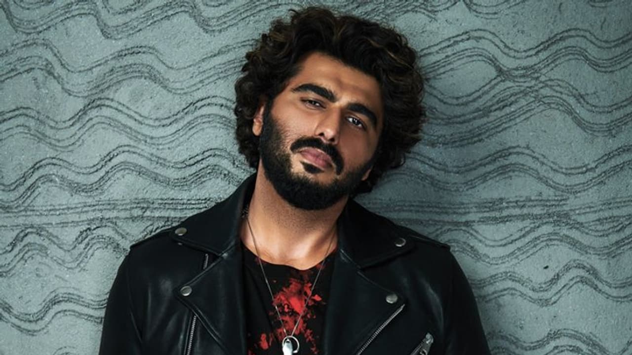 अर्जुन कपूर को ट्रोलर्स ने लिया आड़े हाथों, मीम्स देख मलाइका के भी उड़ जाएंगे होश ! अर्जुन कपूर को ट्रोलर्स ने लिया आड़े हाथों, मीम्स देख मलाइका के भी उड़ जाएंगे होश !