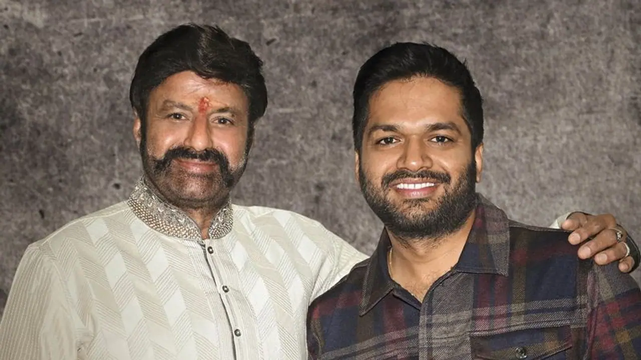 బాలకృష్ణ, అనిల్ రావిపూడి మూవీ ఆర్టిస్టులకు రోడ్డు ప్రమాదం.. తీవ్ర గాయాలు బాలకృష్ణ, అనిల్ రావిపూడి మూవీ ఆర్టిస్టులకు రోడ్డు ప్రమాదం.. తీవ్ర గాయాలు