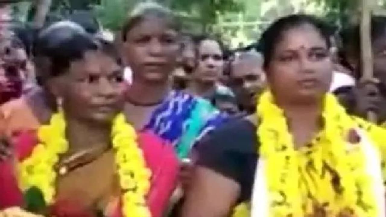 കാലാകാലങ്ങളായി ഇവിടെ സ്ത്രീകൾ പരസ്പരം വിവാഹം കഴിക്കുന്നു കാലാകാലങ്ങളായി ഇവിടെ സ്ത്രീകൾ പരസ്പരം വിവാഹം കഴിക്കുന്നു