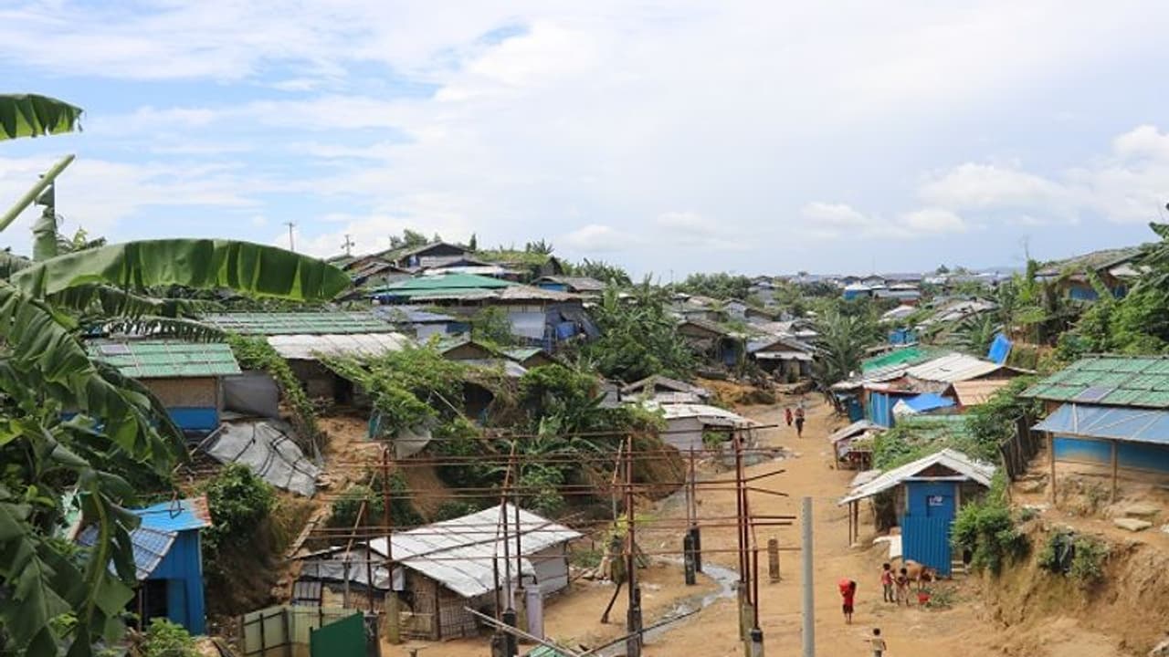 No direction given to provide EWS flats to Rohingya refugees in Delhi, MHA clarifies No direction given to provide EWS flats to Rohingya refugees in Delhi, MHA clarifies