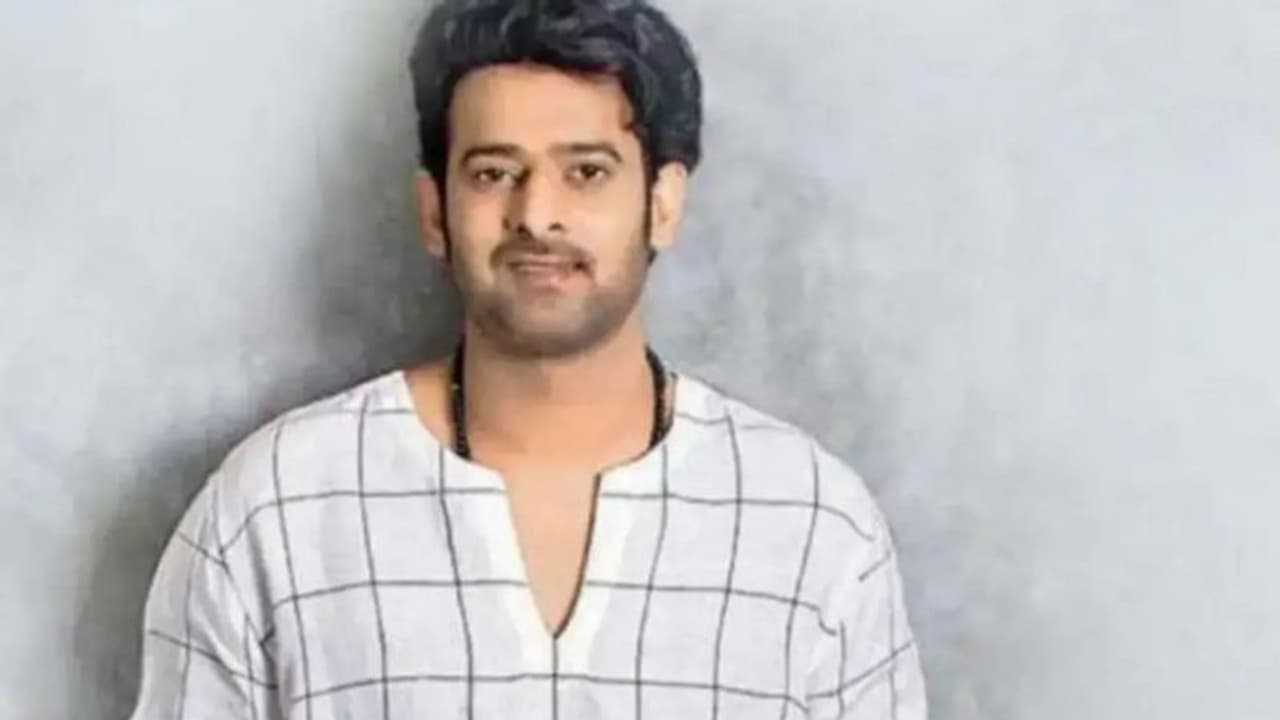 വീണ്ടും രണ്ടു ഭാഗങ്ങളുള്ള ചിത്രവുമായി പ്രഭാസ്, പുത്തൻ അപ്‍ഡേറ്റ്