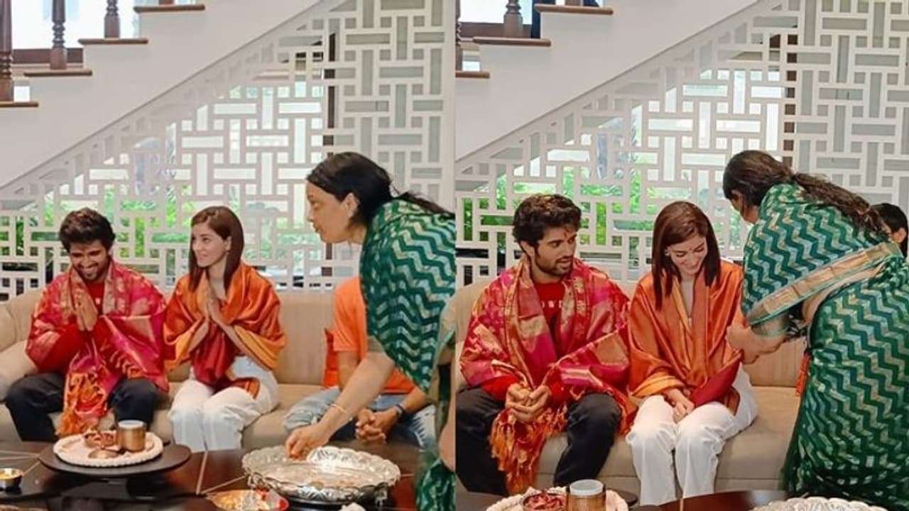 বিজয় দেবেরকোন্ডার বাড়ির পুজোয় অতিথি হলেন অনন্যা পান্ডে