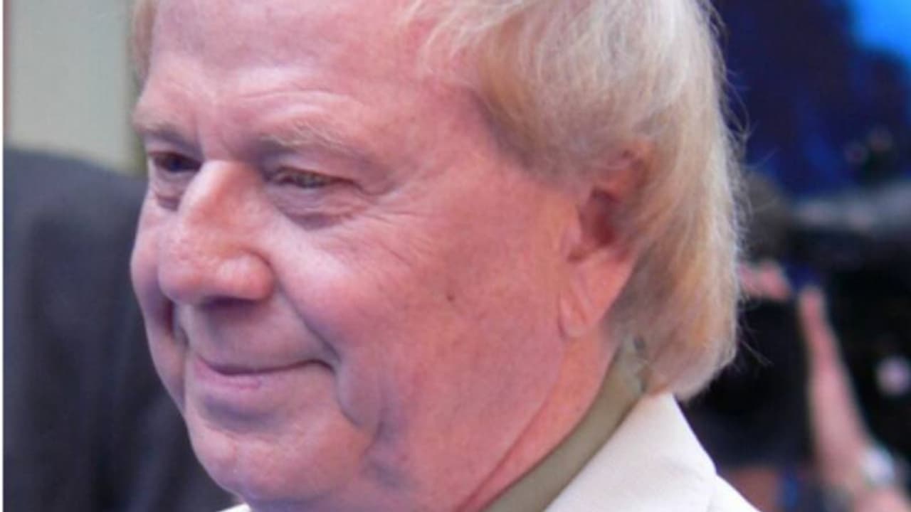 ട്രോയ്' സംവിധായകൻ വുള്ഫ്ലാങ് പീറ്റേഴ്സണ് അന്തരിച്ചു ട്രോയ്' സംവിധായകൻ വുള്ഫ്ലാങ് പീറ്റേഴ്സണ് അന്തരിച്ചു