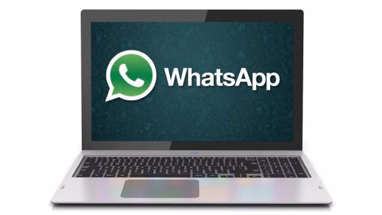 ഡെസ്ക്ടോപ്പിൽ വാട്സ്ആപ്പ് ചാറ്റിന് ഇനി ഓൺലൈനിൽ ഇരിക്കേണ്ട, വഴി വേറെയുണ്ട്... ഡെസ്ക്ടോപ്പിൽ വാട്സ്ആപ്പ് ചാറ്റിന് ഇനി ഓൺലൈനിൽ ഇരിക്കേണ്ട, വഴി വേറെയുണ്ട്...