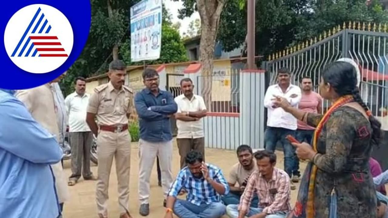 ಮಕ್ಕಳ‌ ಕೈಯಿಂದ ರಾಖಿ ಬಿಚ್ಚಿಸಿದ ಕಾನ್ವೆಂಟ್ ಶಾಲೆ: ಹಿಂದೂ ಸಂಘಟನೆಗಳ ಪ್ರತಿಭಟನೆ