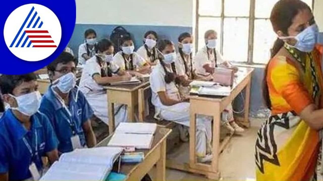 ಕನಕಗಿರಿ ಪ್ರೌಢಶಾಲಾ ಶಿಕ್ಷಕರಿಗೆ ಎರಡೂವರೆ ತಿಂಗಳಿಂದ ವೇತನವಿಲ್ಲ! ಕನಕಗಿರಿ ಪ್ರೌಢಶಾಲಾ ಶಿಕ್ಷಕರಿಗೆ ಎರಡೂವರೆ ತಿಂಗಳಿಂದ ವೇತನವಿಲ್ಲ!