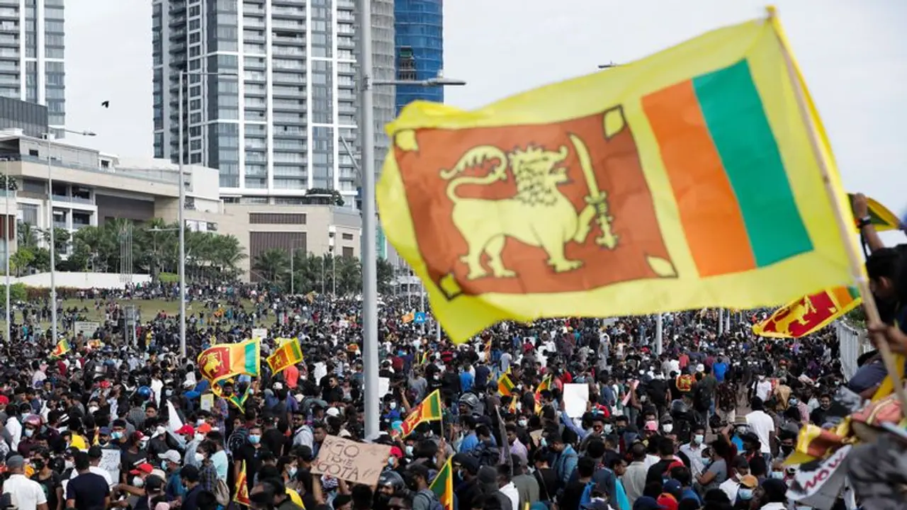 இலங்கைக்கு சர்வதேச நாணய நிதியம் 24,000 ஆயிரம் கோடி ரூபாய் கடனுதவி!! இலங்கைக்கு சர்வதேச நாணய நிதியம் 24,000 ஆயிரம் கோடி ரூபாய் கடனுதவி!!