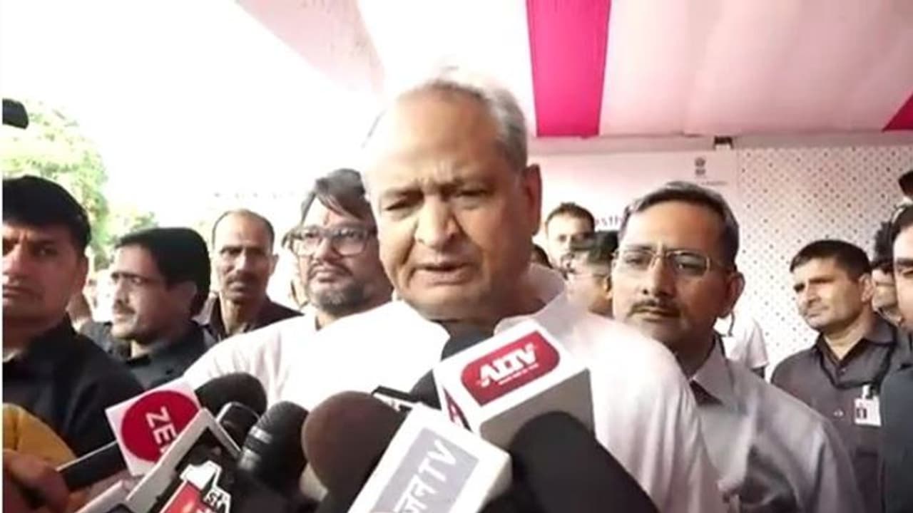 राजस्थान सीएम अशोक गहलोत ने बीजेपी के लिए कहा घटनाओं का प्रचार करने के अलावा कोई काम है क्या उनके पास....?