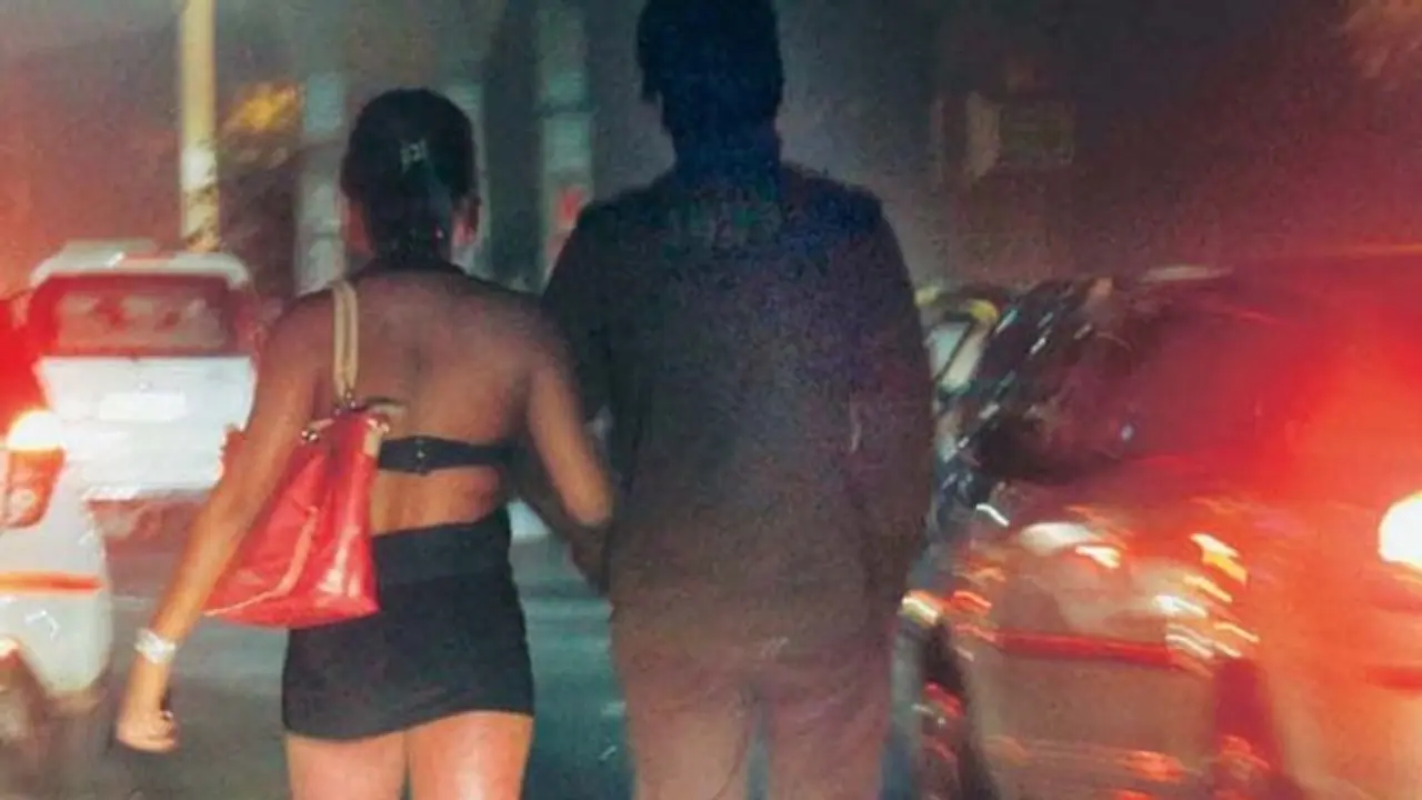 Bengaluru: Indiranagar Spa manager arrested for alleged prostitution service on pretence of 'happy endings' Bengaluru: Indiranagar Spa manager arrested for alleged prostitution service on pretence of 'happy endings'