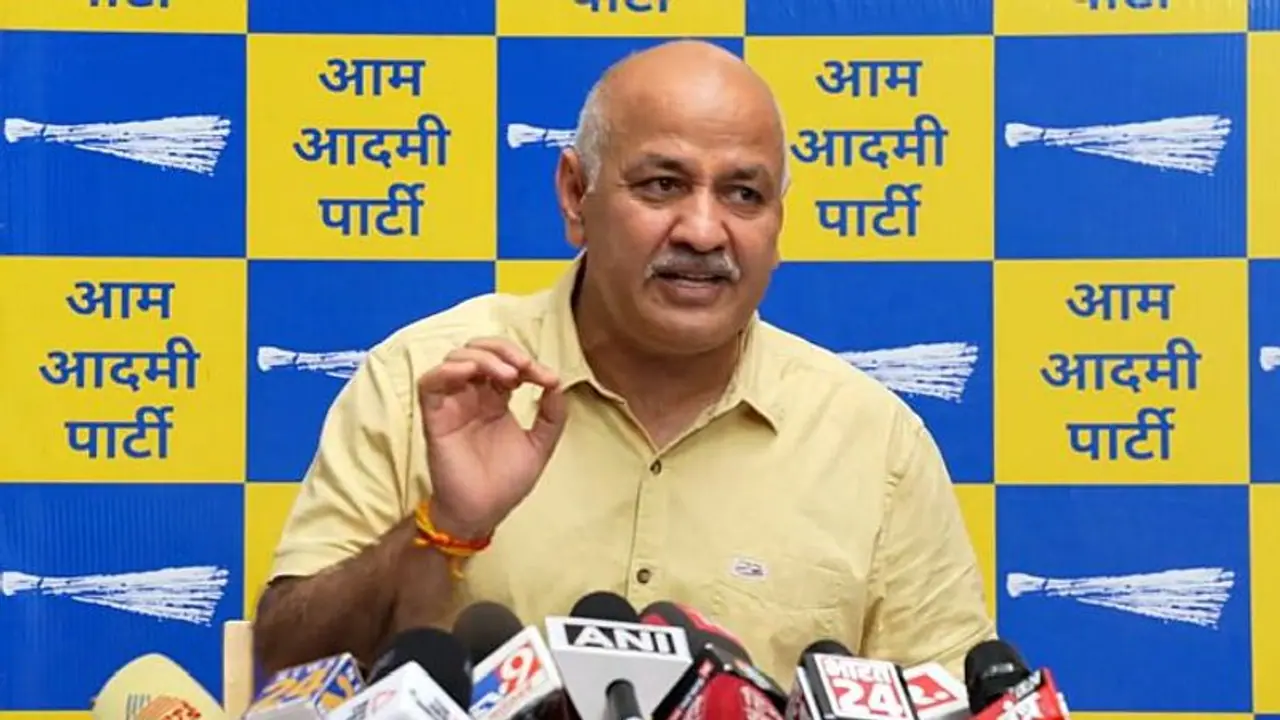 Delhi Dy CM Manish Sisodia at Ghaziabad bank, CBI to check locker in 'corruption case'