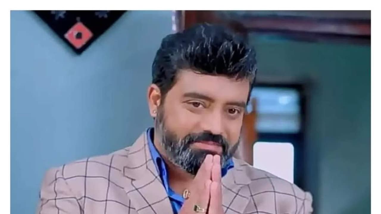 ಮಕ್ಕಳ ಮೇಲೆ ಕೈ ಇಟ್ಟು ಹೇಳಲಿ; ಆರೂರು ಜಗದೀಶ್ ಆರೋಪಗಳಿಗೆ ಅನಿರುದ್ಧ್ ರಿಯಾಕ್ಷನ್ ಮಕ್ಕಳ ಮೇಲೆ ಕೈ ಇಟ್ಟು ಹೇಳಲಿ; ಆರೂರು ಜಗದೀಶ್ ಆರೋಪಗಳಿಗೆ ಅನಿರುದ್ಧ್ ರಿಯಾಕ್ಷನ್