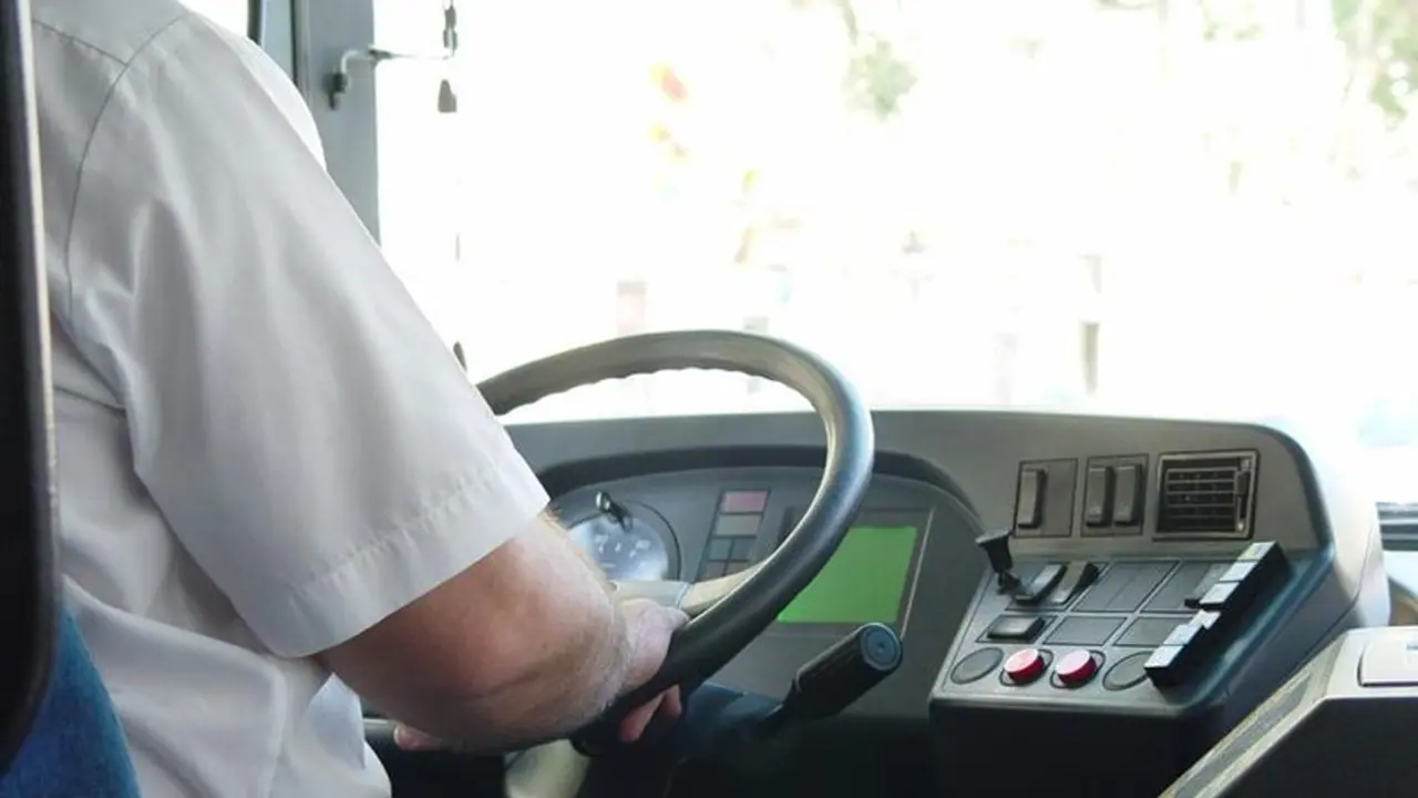 ಗಣೇಶ ಹಬ್ಬದ ಹಿನ್ನೆಲೆ ಸುಲಿಗೆ, ಖಾಸಗಿ ಬಸ್ಗಳ ಮೇಲೆ ಆರ್ಟಿಒ ದಾಳಿ ಗಣೇಶ ಹಬ್ಬದ ಹಿನ್ನೆಲೆ ಸುಲಿಗೆ, ಖಾಸಗಿ ಬಸ್ಗಳ ಮೇಲೆ ಆರ್ಟಿಒ ದಾಳಿ