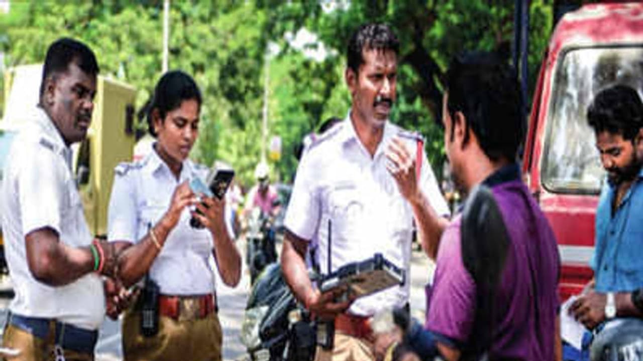 ಪೊಲೀಸರೂ ಸಹ ಸಂಚಾರ ನಿಯಮ ಕಡ್ಡಾಯವಾಗಿ ಪಾಲಿಸಬೇಕು: ಬಂತು ಖಡಕ್ ಸೂಚನೆ