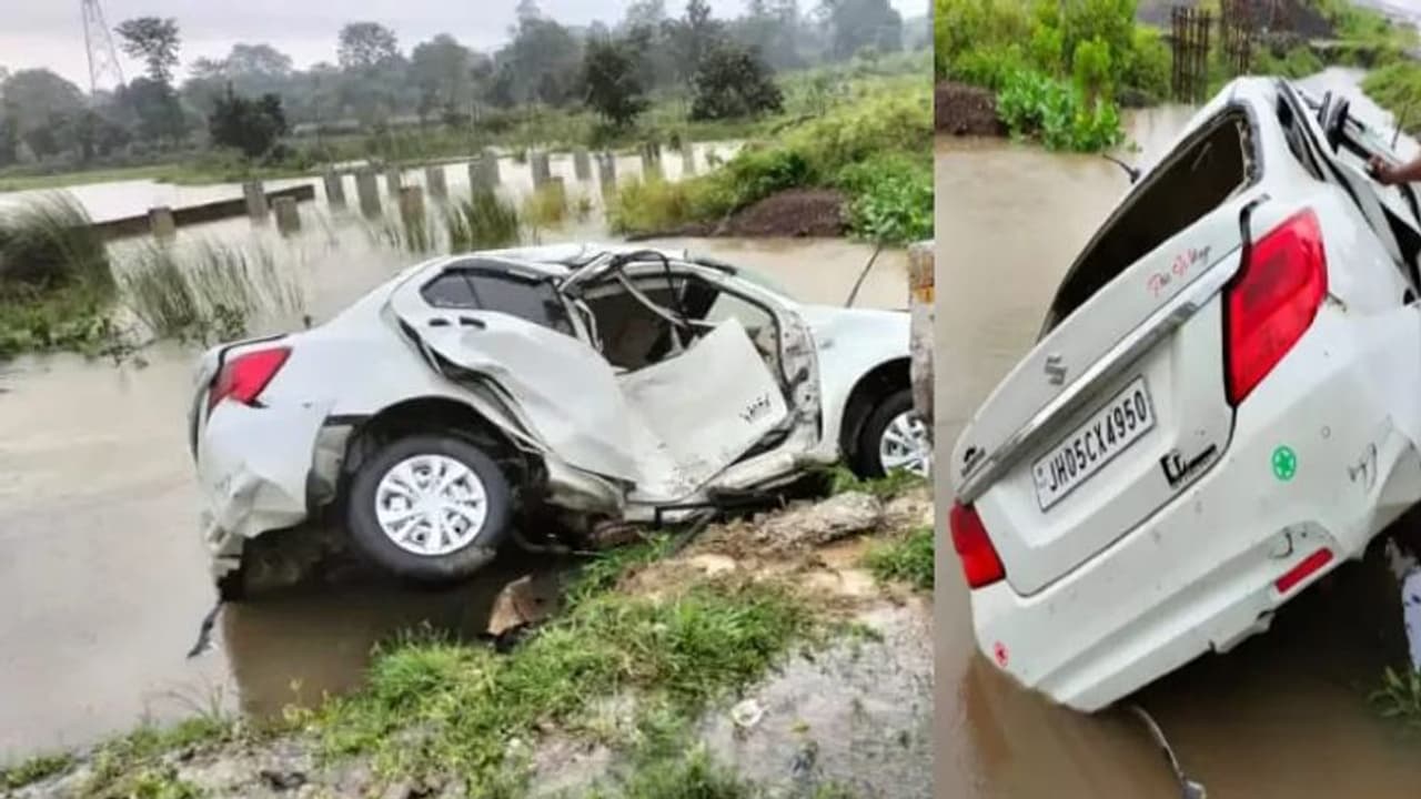 झारखंड में कहर बरपा रही बारिश: जमशेदपुर में पुल से टकराई कार, एक की मौत, पश्चिमी सिंहभूम में भी हुआ हादसा झारखंड में कहर बरपा रही बारिश: जमशेदपुर में पुल से टकराई कार, एक की मौत, पश्चिमी सिंहभूम में भी हुआ हादसा