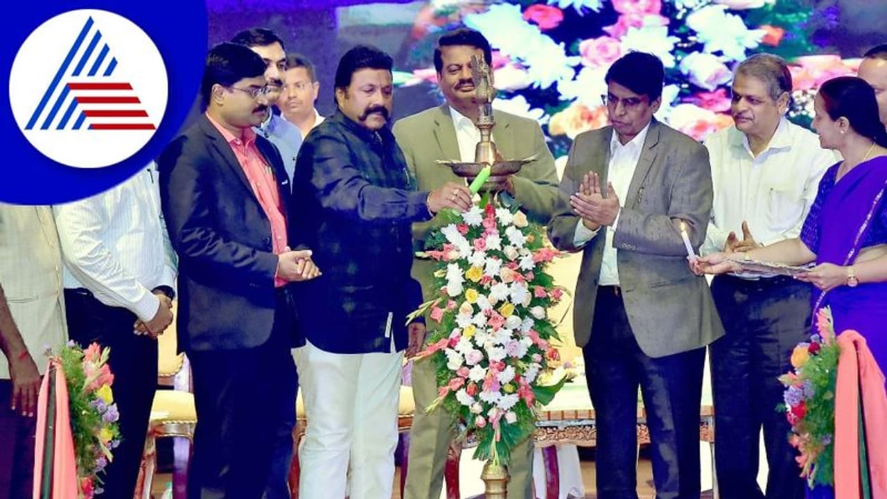 ರೈತರನ್ನೇ ಉದ್ಯಮಿಗಳಾಗಿಸಲು 5 ಎಕ್ಸ್ಪೋರ್ಟ್ ಲ್ಯಾಬ್: ಸಚಿವ ಬಿ.ಸಿ.ಪಾಟೀಲ್ ರೈತರನ್ನೇ ಉದ್ಯಮಿಗಳಾಗಿಸಲು 5 ಎಕ್ಸ್ಪೋರ್ಟ್ ಲ್ಯಾಬ್: ಸಚಿವ ಬಿ.ಸಿ.ಪಾಟೀಲ್