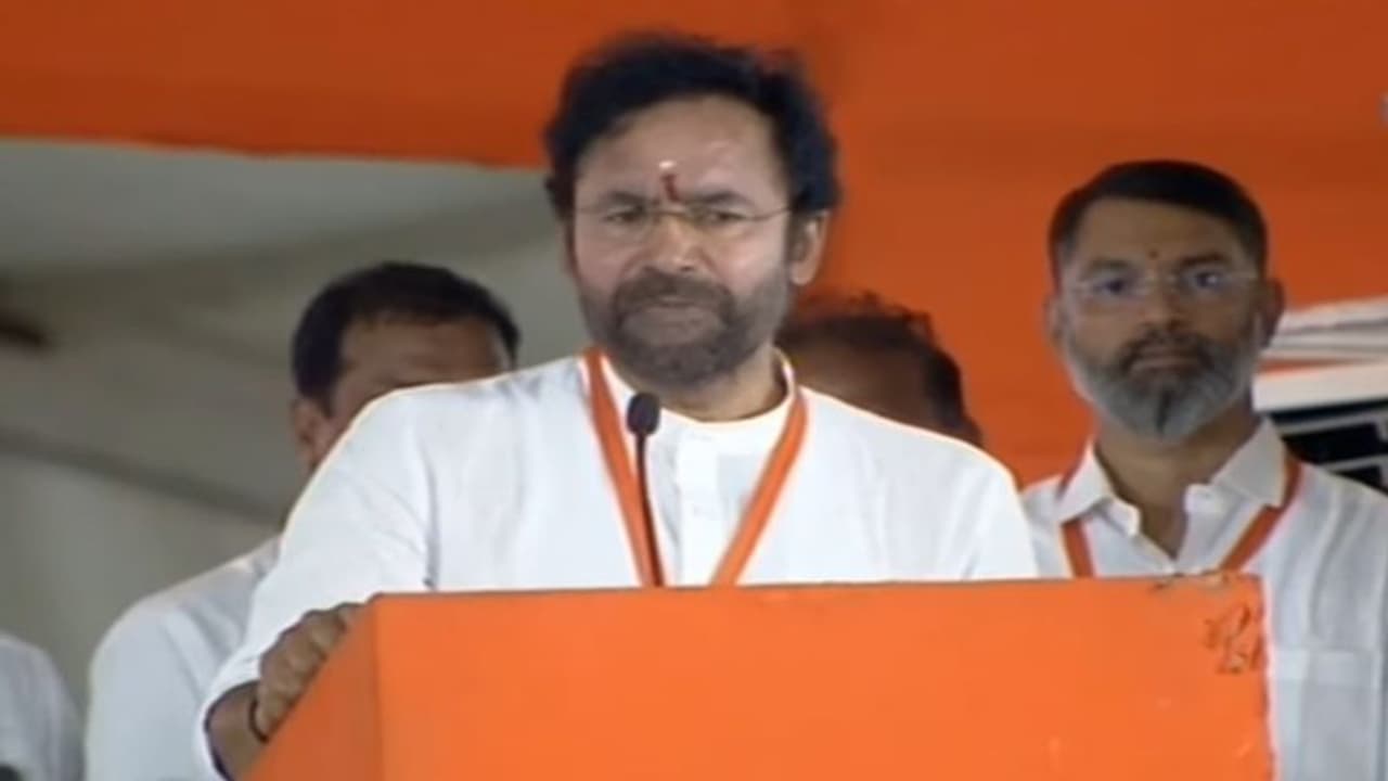 అరాచకాలు ఆపకపోతే ప్రజలే మిమ్మల్ని అధికారం నుండి దింపుతారు: కేసీఆర్ పై కేంద్ర మంత్రి కిషన్ రెడ్డి అరాచకాలు ఆపకపోతే ప్రజలే మిమ్మల్ని అధికారం నుండి దింపుతారు: కేసీఆర్ పై కేంద్ర మంత్రి కిషన్ రెడ్డి