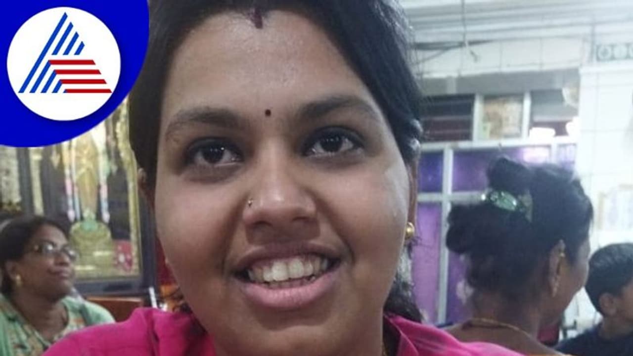 ಅಪರಿಚಿತ ವಾಹನ ಡಿಕ್ಕಿ: ಪತ್ನಿ ಸಾವು, ಪತಿ ಗಂಭೀರ ಅಪರಿಚಿತ ವಾಹನ ಡಿಕ್ಕಿ: ಪತ್ನಿ ಸಾವು, ಪತಿ ಗಂಭೀರ