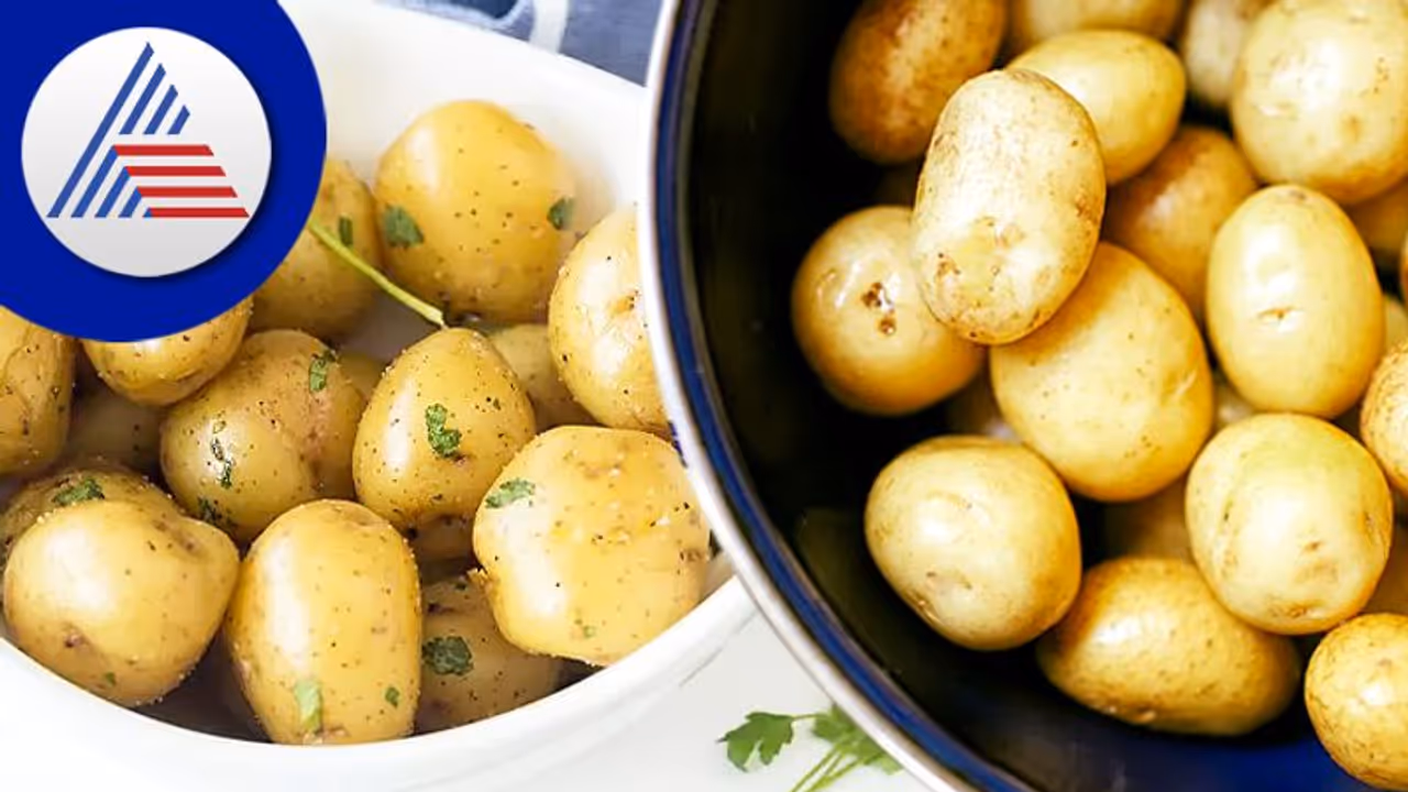 Kitchen Tips : ಆಲೂಗಡ್ಡೆ ಸಿಹಿ ತೆಗೆಯೋದು ಸುಲಭ, ನಾವು ಹೇಳ್ತೇವೆ ಇಲ್ ಕೇಳಿ! Kitchen Tips : ಆಲೂಗಡ್ಡೆ ಸಿಹಿ ತೆಗೆಯೋದು ಸುಲಭ, ನಾವು ಹೇಳ್ತೇವೆ ಇಲ್ ಕೇಳಿ!