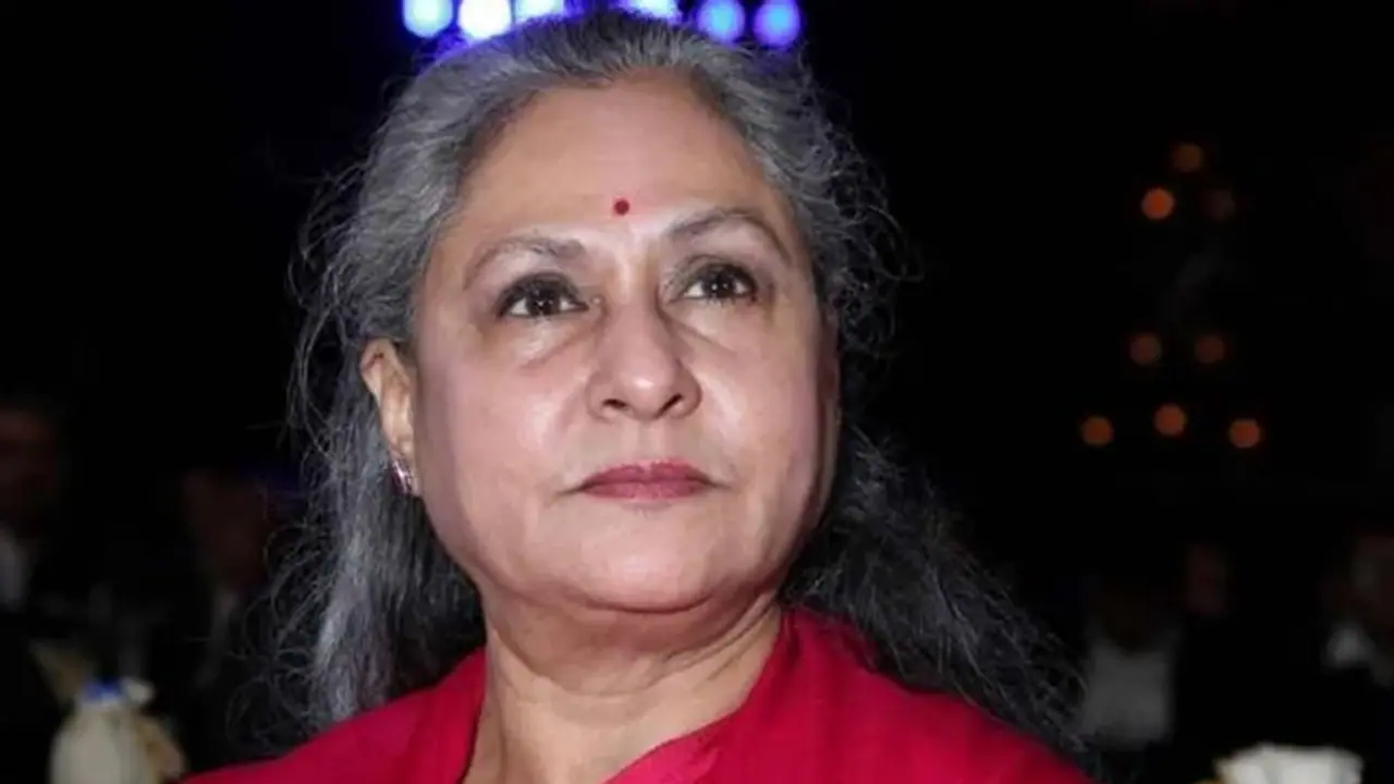 When Jaya Bachchan changed sanitary pads behind bushes during outdoor shoots 