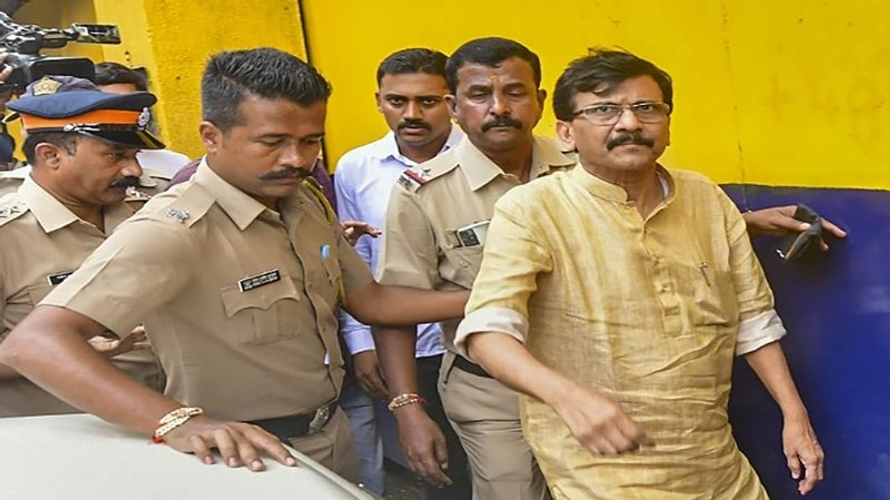 ಅಕ್ರಮ ಹಣ ವರ್ಗಾವಣೆ ಸಂಜಯ್ ರಾವುತ್ಗೆ 102 ದಿನಗಳ ಬಳಿಕ ಜಾಮೀನು! ಅಕ್ರಮ ಹಣ ವರ್ಗಾವಣೆ ಸಂಜಯ್ ರಾವುತ್ಗೆ 102 ದಿನಗಳ ಬಳಿಕ ಜಾಮೀನು!