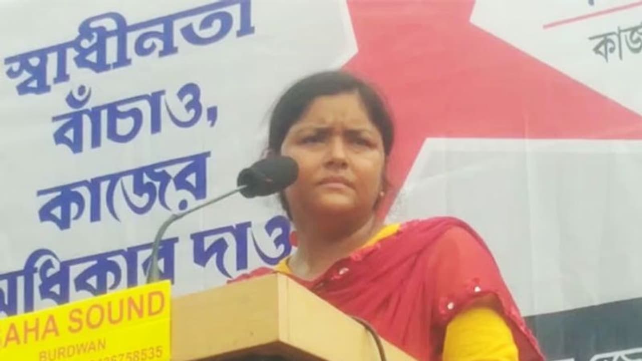 'ঝান্ডার সঙ্গে ডান্ডা নিয়ে যাব', বর্ধমানে তৃণমূল কংগ্রেসকে হুঁশিয়ারি সিপিএম নেত্রী মীনাক্ষীর 'ঝান্ডার সঙ্গে ডান্ডা নিয়ে যাব', বর্ধমানে তৃণমূল কংগ্রেসকে হুঁশিয়ারি সিপিএম নেত্রী মীনাক্ষীর