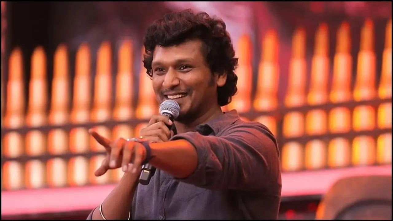 'ഇത് സിനിമ മാത്രം, ഉത്തരവാദിത്തം വേണം, ജീവൻ കളയേണ്ടതില്ല'; സൂപ്പർതാര ആരാധകരോട് ലോകേഷ് 'ഇത് സിനിമ മാത്രം, ഉത്തരവാദിത്തം വേണം, ജീവൻ കളയേണ്ടതില്ല'; സൂപ്പർതാര ആരാധകരോട് ലോകേഷ്