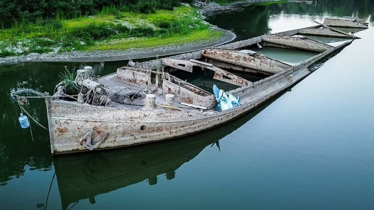 నదిలో బోటు బోల్తా .. త్రుటిలో పట్టిన పెను ప్రమాదం.. సేఫ్ గా బయటపడ్డ 25 మంది విద్యార్థులు నదిలో బోటు బోల్తా .. త్రుటిలో పట్టిన పెను ప్రమాదం.. సేఫ్ గా బయటపడ్డ 25 మంది విద్యార్థులు