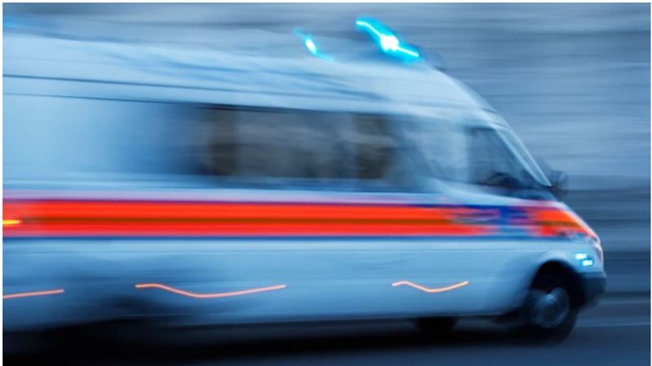 കുത്തനെയുള്ള മലമുകളില്‍ നിന്ന് വീണ് വിനോദ സഞ്ചാരിക്ക് ഗുരുതര പരിക്ക്