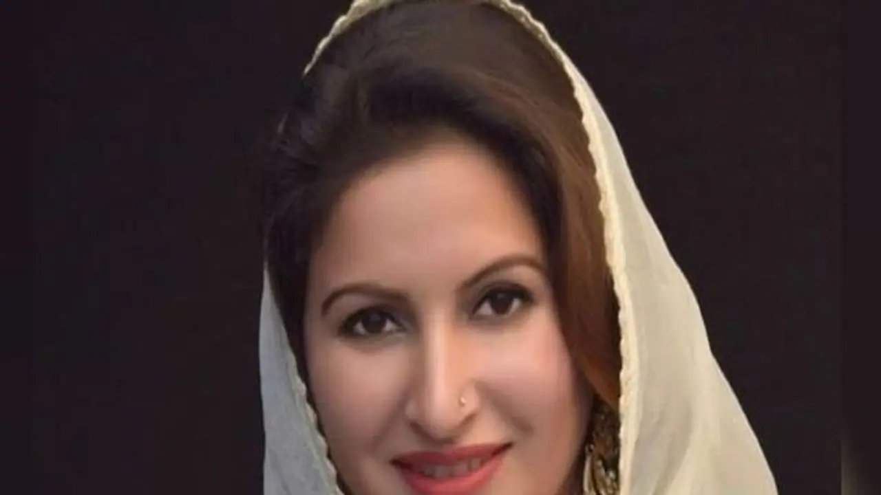 চল্লিশ বছর হলেই বাড়ছে হার্ট অ্যাটাকের ঝুঁকি, সোনালী ফোগাটের মৃত্যুও আবারও দিল সেই ইঙ্গিত চল্লিশ বছর হলেই বাড়ছে হার্ট অ্যাটাকের ঝুঁকি, সোনালী ফোগাটের মৃত্যুও আবারও দিল সেই ইঙ্গিত