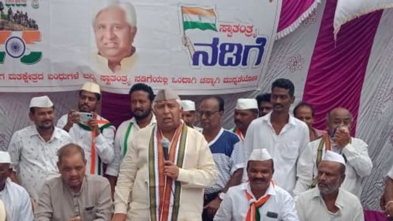 ಜನರಲ್ಲಿ ದೇಶಾಭಿಮಾನ ಮೂಡಿಸಲು ಕಾಂಗ್ರೆಸ್ ಪಾದಯಾತ್ರೆ ಜನರಲ್ಲಿ ದೇಶಾಭಿಮಾನ ಮೂಡಿಸಲು ಕಾಂಗ್ರೆಸ್ ಪಾದಯಾತ್ರೆ