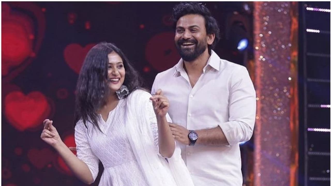 Happy Birthday Dhananjay; ಮದುವೆ ಯಾವಾಗ? ಡಾಲಿಗೆ ವಿಶ್ ಮಾಡಿದ ಅಮೃತಾಗೆ ನೆಟ್ಟಿಗರ ಪ್ರಶ್ನೆ Happy Birthday Dhananjay; ಮದುವೆ ಯಾವಾಗ? ಡಾಲಿಗೆ ವಿಶ್ ಮಾಡಿದ ಅಮೃತಾಗೆ ನೆಟ್ಟಿಗರ ಪ್ರಶ್ನೆ