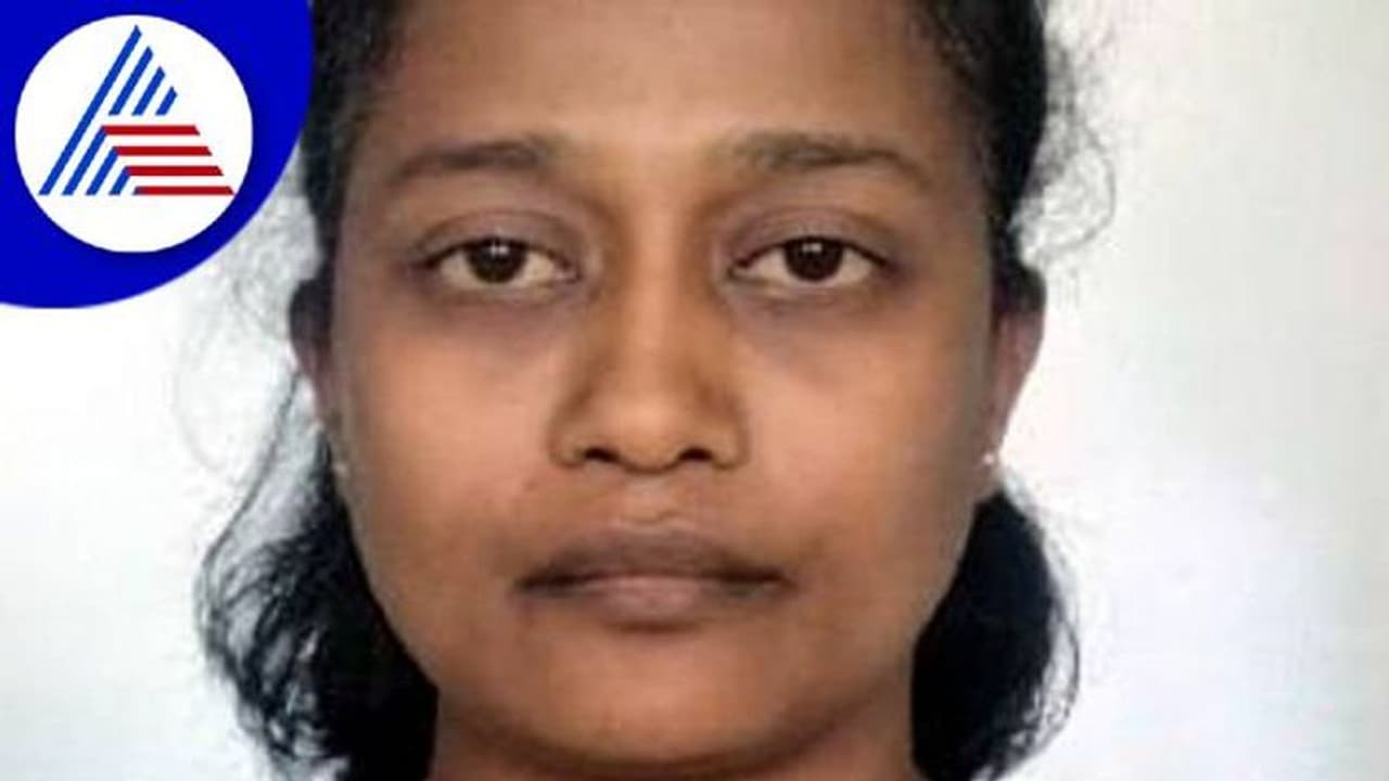 ಬ್ಯಾಂಕಿಗೆ ನಕಲಿ ನೋಟು ಹಾಕಿ ಹೊಸ ನೋಟು ಕೇಳಿದವಳ ಬಂಧನ ಬ್ಯಾಂಕಿಗೆ ನಕಲಿ ನೋಟು ಹಾಕಿ ಹೊಸ ನೋಟು ಕೇಳಿದವಳ ಬಂಧನ