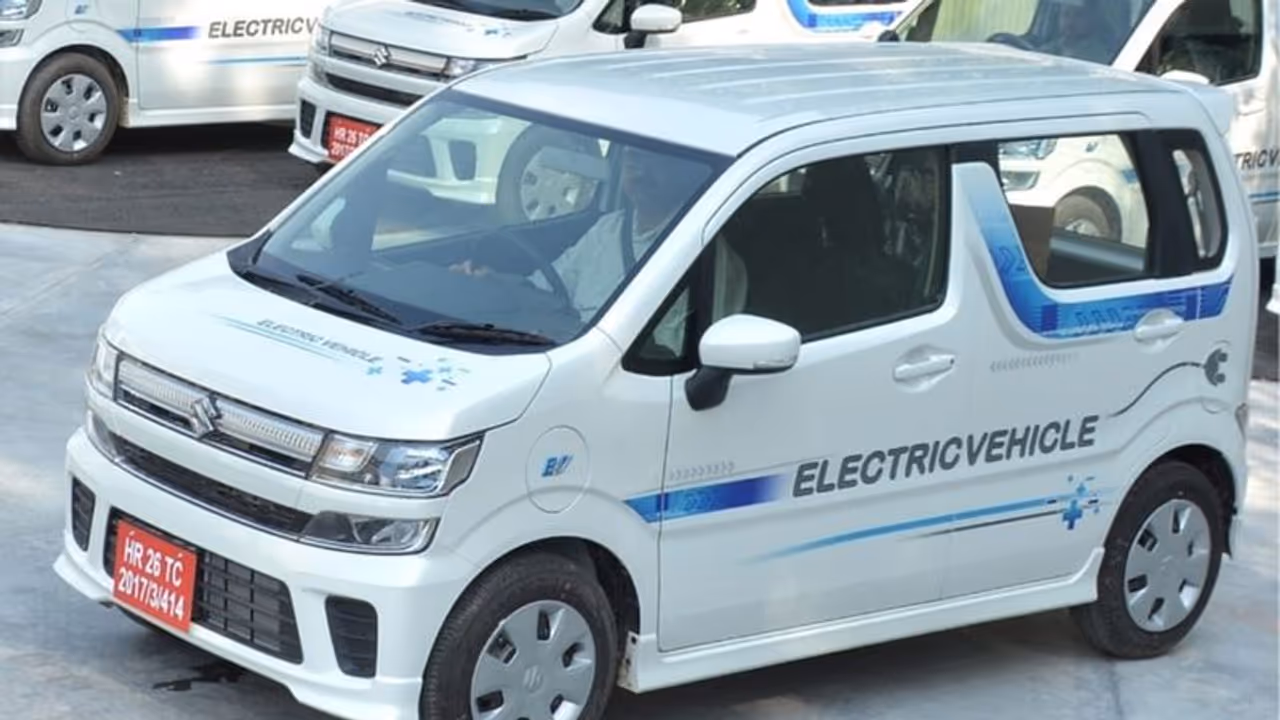 നിരത്തില്‍ വീണ്ടും പ്രത്യക്ഷനായി എണ്ണവേണ്ടാ വാഗണ്‍ ആര്‍! 