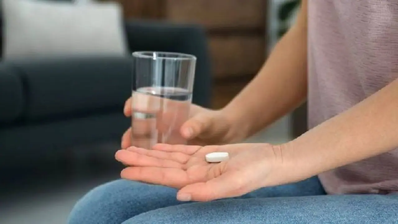 ಮಹಿಳೆ ಪ್ರಾಣಕ್ಕೆ ಕುತ್ತು ತಂದ ಗರ್ಭಪಾತದ ಮಾತ್ರೆ: ಬ್ಲೀಡಿಂಗ್ ಹೆಚ್ಚಾಗಿ ಗೃಹಿಣಿ ಸಾವು ಮಹಿಳೆ ಪ್ರಾಣಕ್ಕೆ ಕುತ್ತು ತಂದ ಗರ್ಭಪಾತದ ಮಾತ್ರೆ: ಬ್ಲೀಡಿಂಗ್ ಹೆಚ್ಚಾಗಿ ಗೃಹಿಣಿ ಸಾವು