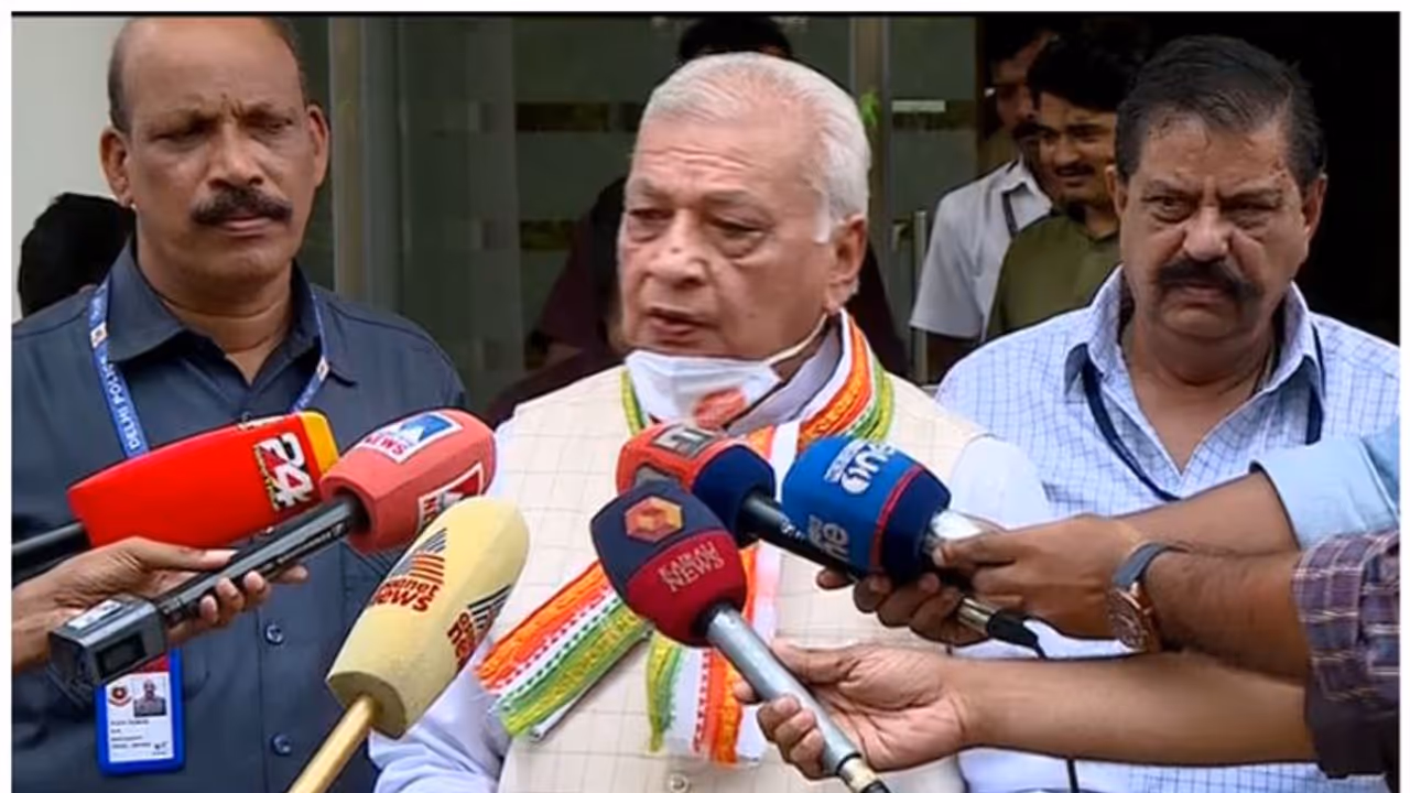 'ഉത്തർപ്രദേശിലാണെങ്കിൽ ഇത് നടക്കില്ല, തന്നെ ആക്രമിച്ചവരെ സർക്കാർ സംരക്ഷിക്കുന്നു'; ആരോപണത്തിലുറച്ച് ഗവർണർ 'ഉത്തർപ്രദേശിലാണെങ്കിൽ ഇത് നടക്കില്ല, തന്നെ ആക്രമിച്ചവരെ സർക്കാർ സംരക്ഷിക്കുന്നു'; ആരോപണത്തിലുറച്ച് ഗവർണർ