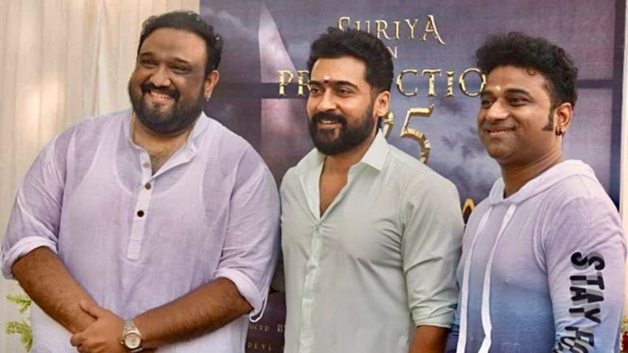 സൂര്യ ഇനി ശിവയ്ക്കൊപ്പം; ചിത്രീകരണം ആരംഭിച്ചു സൂര്യ ഇനി ശിവയ്ക്കൊപ്പം; ചിത്രീകരണം ആരംഭിച്ചു